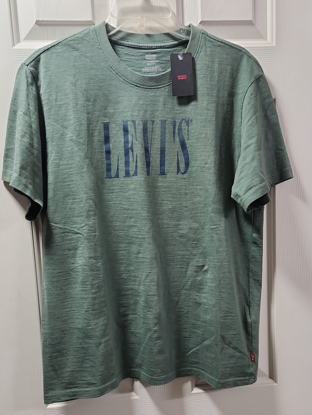 Levi's Men's Sage Green T-Shirt with Navy Logo
